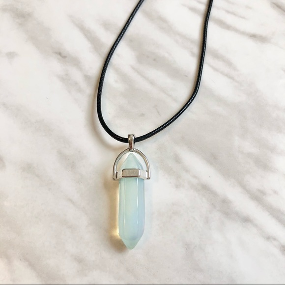 Jewelry - 🎉 New Opal Gemstone Pendant adjustable Necklace